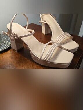 Size 10 Rampage Nude Strappy Block Heel Sandals NWOT
